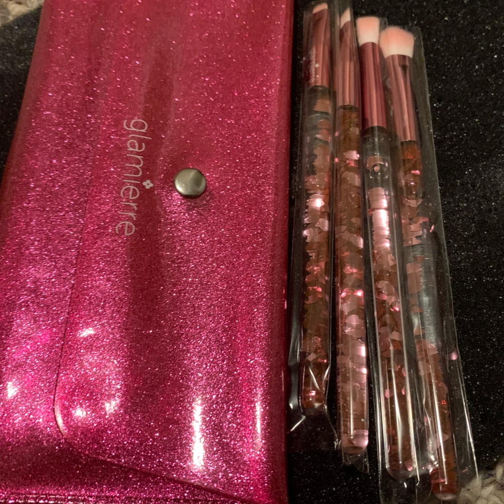 Glamierre brush set + pouch